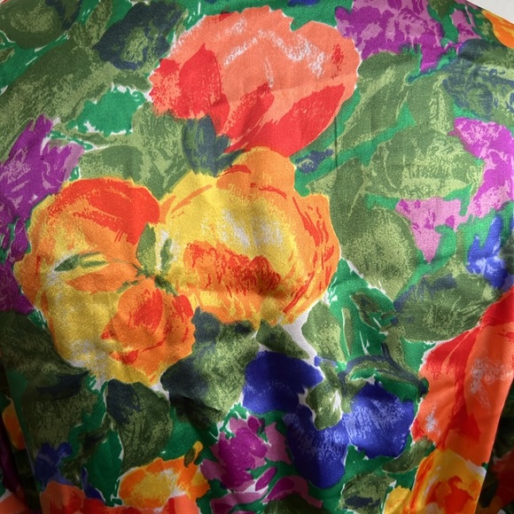 Gold Label Victoria’s Secret Satin Floral Robe - Picture 15 of 15